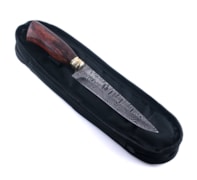 FACA CHURRASCO AÇO DAMASCO LINHA PREMIUM 7 POL. CY57 + ESTOJO SINTÉTICO. FACA CHURRASCO AÇO DAMASCO LINHA PREMIUM 7 POL. CY57 + ESTOJO SINTÉTICO.